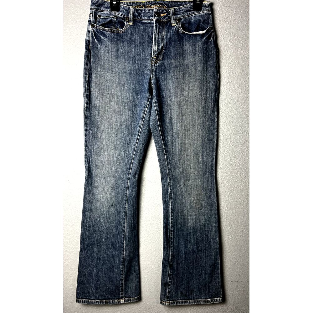 Cato Premium Classic Women SZ‎ 8 Boot Cut Straight Leg Mid Rise Blue Jeans 32x32